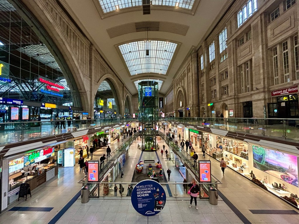 115. Yolculuğun Dev Sahnesi: Avrupa’nın En Büyük Garı