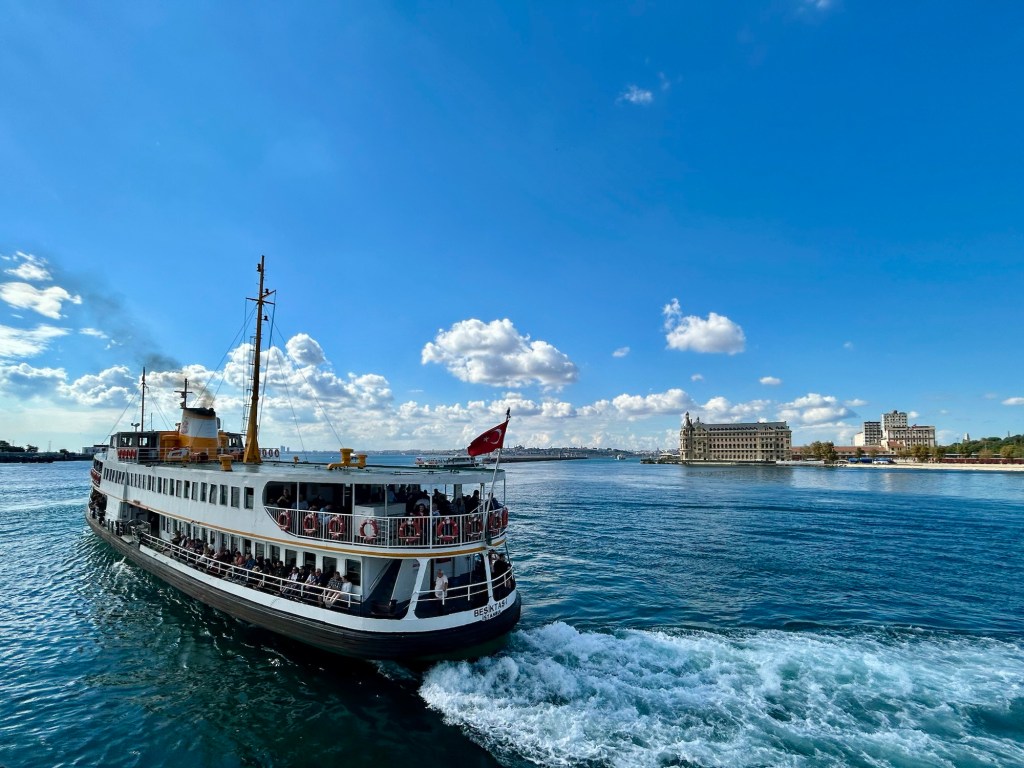 153. Mavinin İçindeki Tarih